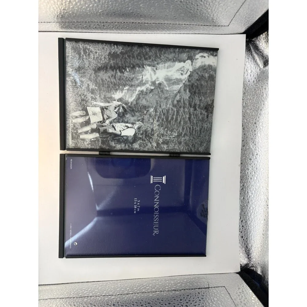 Multi‑Size Photo Frames Lot – Metal & Plastic – Free‑Standing & Bifold Styles